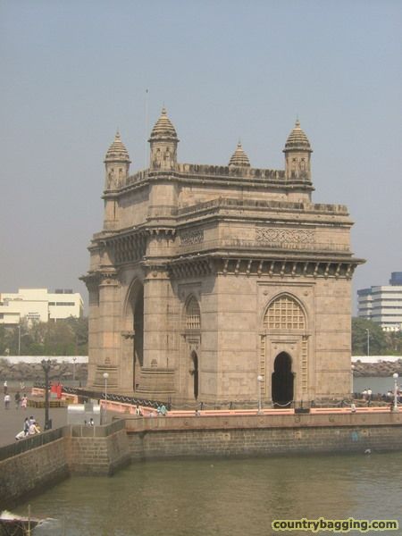 Gateway of India, Mumbai - www.countrybagging.com