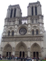 Notre Dame de Paris - www.countrybagging.com