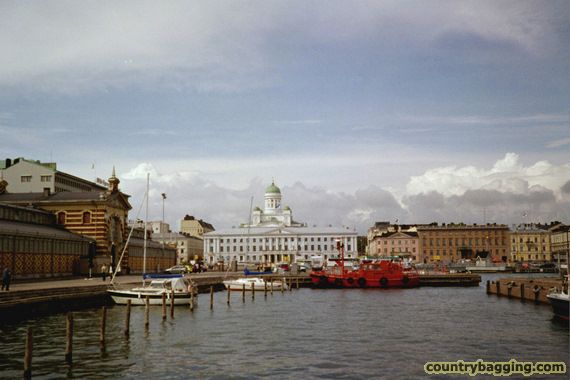 Helsinki Harbour - www.countrybagging.com