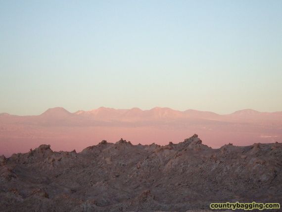 Valley de Luna, San Pedro de Atacama - www.countrybagging.com