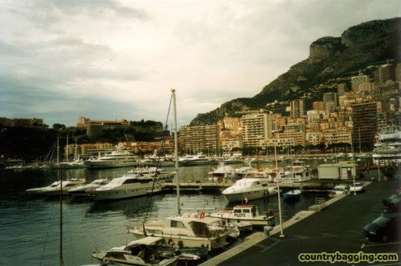Monte Carlo, Monaco - www.countrybagging.com