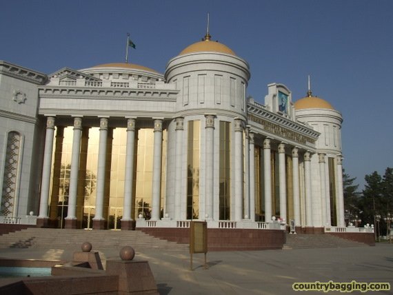 Modern Ashgabat - www.countrybagging.com