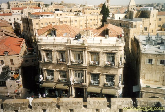 The New Imperial Hotel - www.countrybagging.com