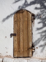 Cactus wood door - www.countrybagging.com