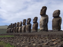Moai - www.countrybagging.com