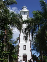 Lighthouse on Tahiti - www.countrybagging.com