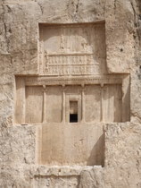 Tomb near Persepolis - www.countrybagging.com