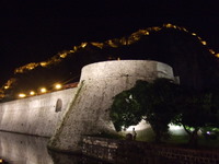 Kotor city walls - www.countrybagging.com