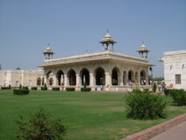 Red Fort, New Delhi - www.countrybagging.com
