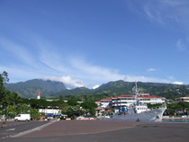 Papeete Harbour - www.countrybagging.com