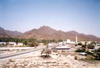 Hatta, Near the border with Oman - www.countrybagging.com