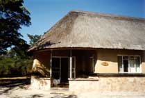 Lodge in Hwange National Park - www.countrybagging.com
