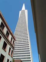 The TransAmerica Pyramid - countrybagging.com