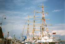 Tall Ships - countrybagging.com